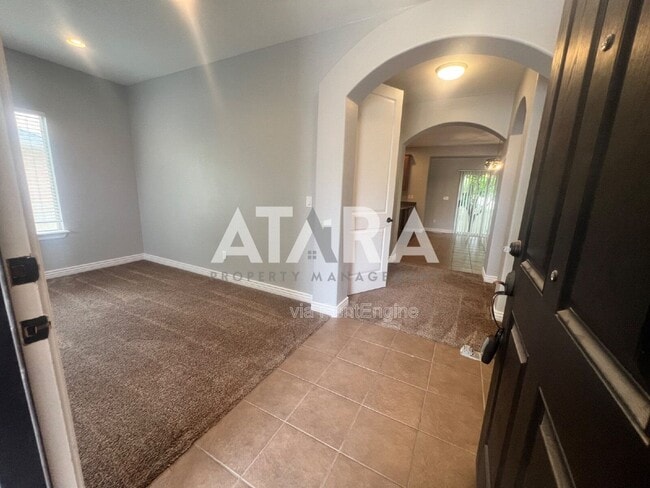 Building Photo - 13571 S Buckeye View Way
