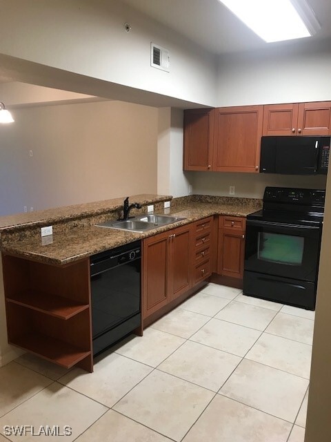 Building Photo - 20254 Royal Villagio Ct