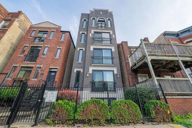 Building Photo - 3123 W Washington Blvd