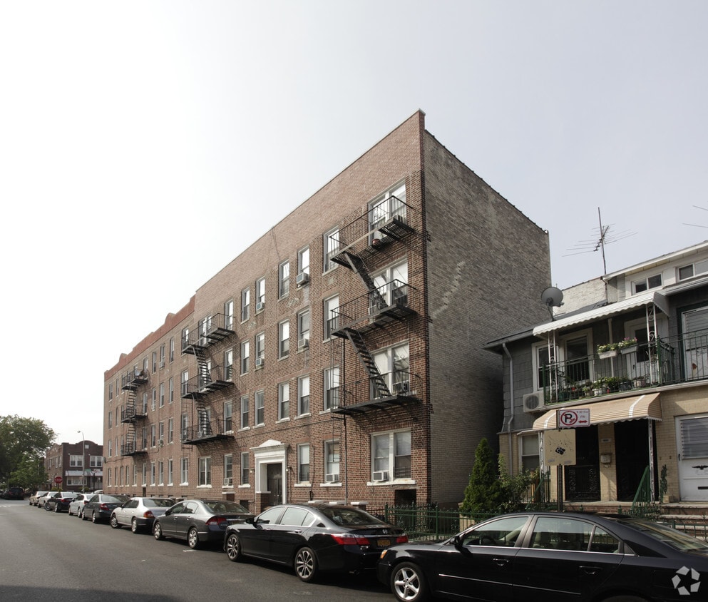Building Photo - 2270 64th St