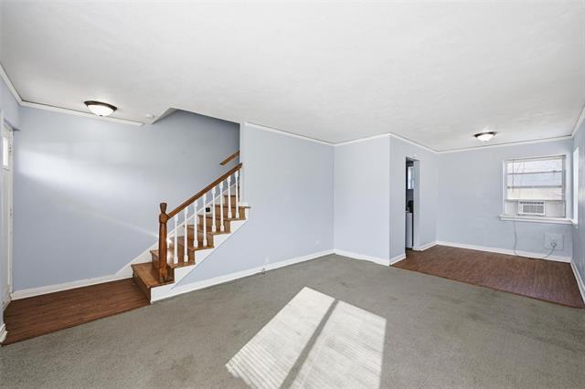 Building Photo - 305 W Morton St