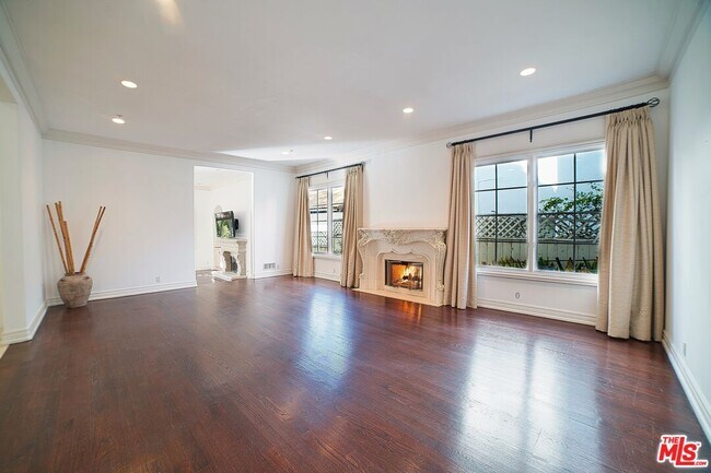Foto del edificio - 493 S Spalding Dr