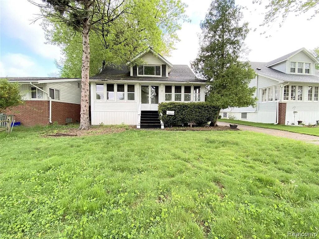 Primary Photo - 22215 Lanse St