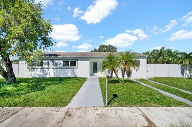 Building Photo - 29810 SW 153rd Ct