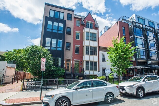 Building Photo - 1912 8th St NW