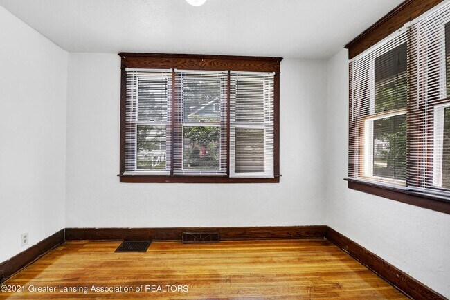 Foto del edificio - 231 N Fairview Ave