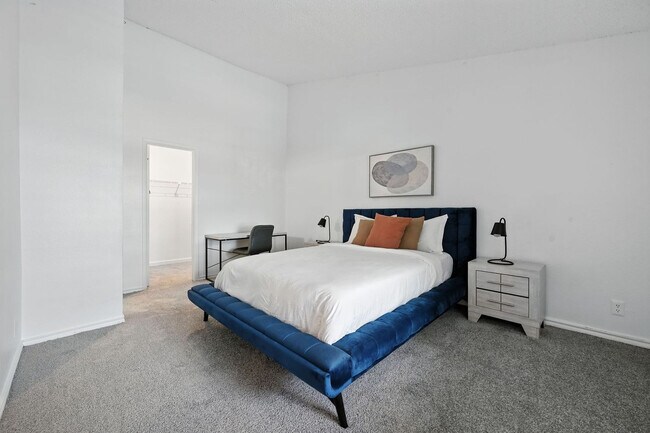 Foto del edificio - 1071 Clayton Ln