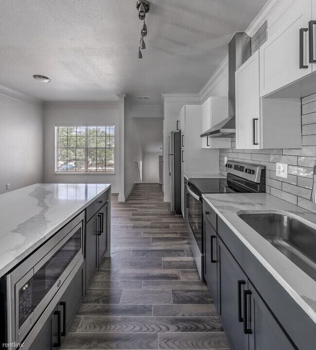 Foto del edificio - 1 br, 1 bath Condo - 2502 NE Inner Loop