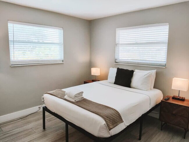 Foto del edificio - 50 Davie Blvd