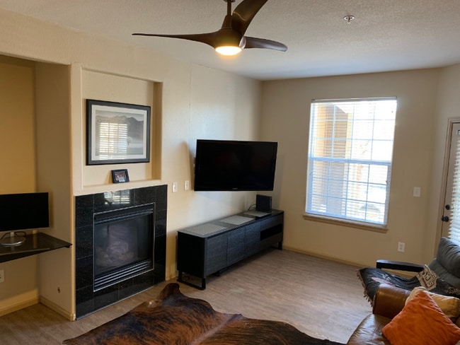 Foto del edificio - 2855 Blue Sky Cir