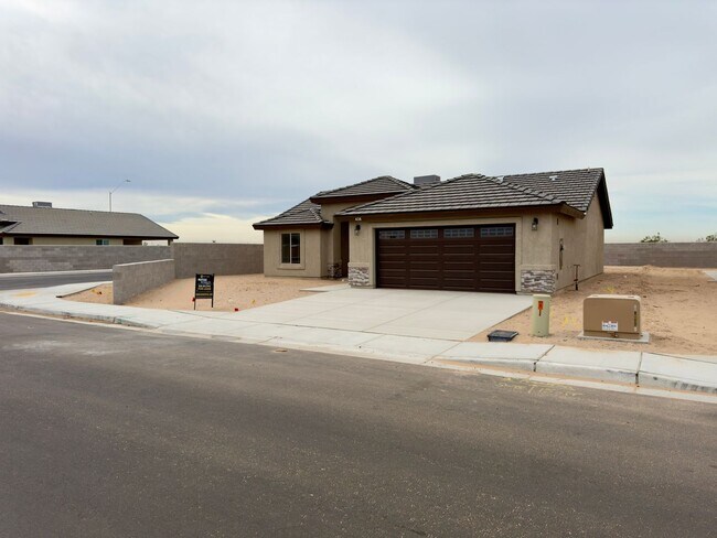 Foto del edificio - Almost New 3-Bedroom, 2-Bath Home for Rent in Bienestar 12!