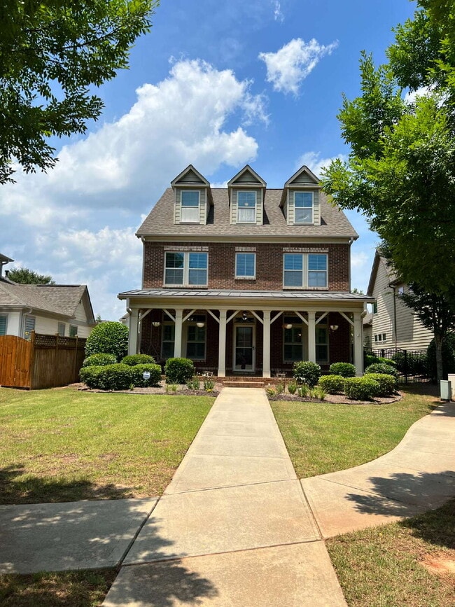 Crabapple Crossroads - Crabapple Crossroads Apartment