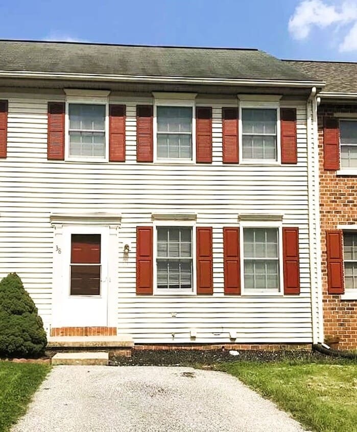 38 Cranfield Ct, Elizabethtown, PA 17022 House Rental in