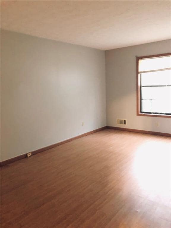 Building Photo - 1422 Kings Ridge Dr NW