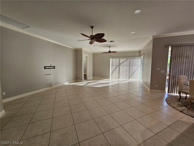 Building Photo - 5965 Paradise Cir