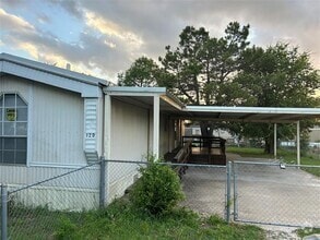 Building Photo - 120 Enchanted Oaks Ct
