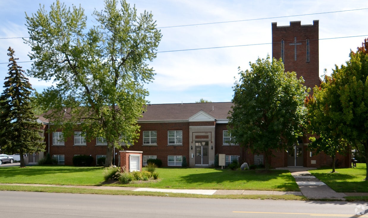 Primary Photo - KLP Commons Apartments