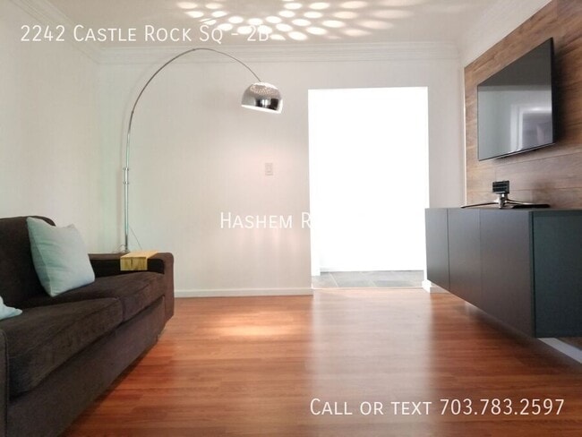 Building Photo - 2242 Castle Rock Square