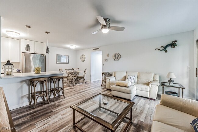 Foto del edificio - 8081 S Woods Cir