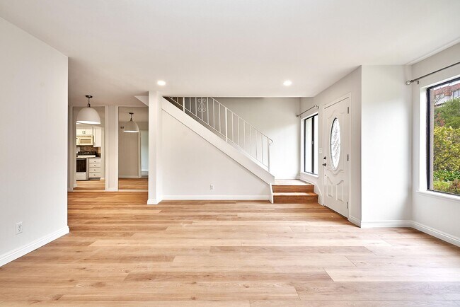 Foto del edificio - 28026 Ridgecove Ct N