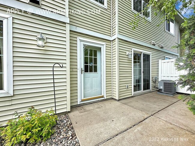 Building Photo - 2br 2ba 2cg ~ Security Deposit Free Altern...