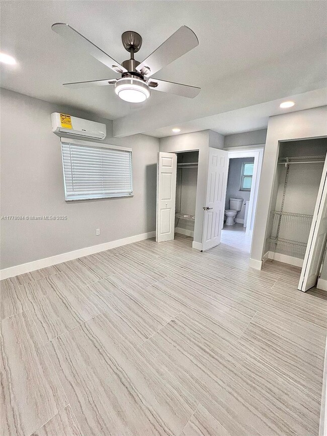 Foto del edificio - 2000 SW 96th Ave