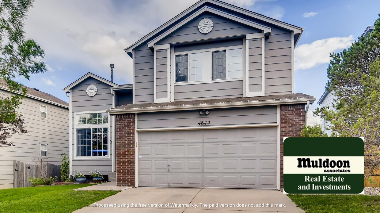Primary Photo - Spacious 4 Bedroom in 80923