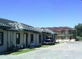 Building Photo - 817 E Sugar Cane Dr