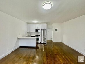 Building Photo - EAST 65 STREET