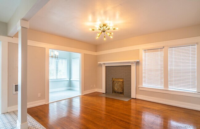 Foto del edificio - 4205 Park Blvd