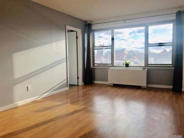 Foto principal - 107-40 107-18 70th Rd