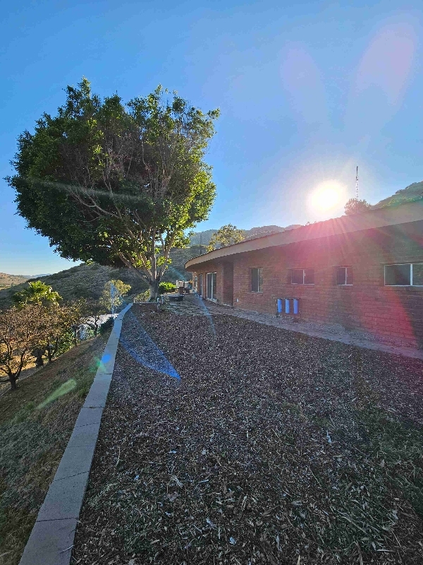 Foto del edificio - 14740 Willow Rd