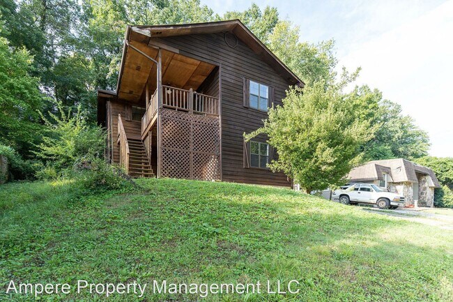 Building Photo - 4 br, 2.5 bath House - 3738 Fountain Ave