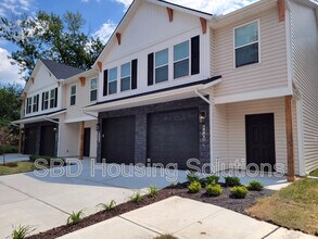 Building Photo - 9051 E 85th Pl
