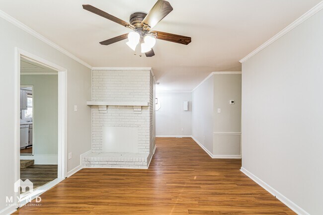 Building Photo - 2824 Sourwood St