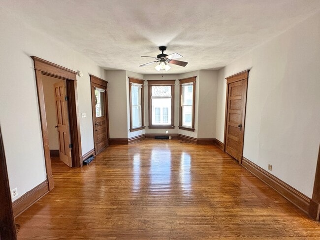 Building Photo - 226 Griffing Ave