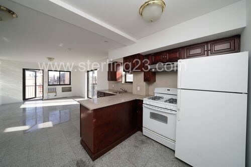 Foto del edificio - 2735 21st St