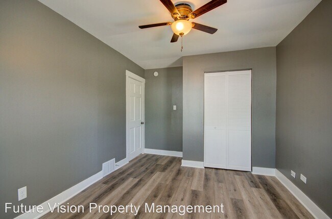 Foto del edificio - 4 br, 1 bath House - 804 4th Ave