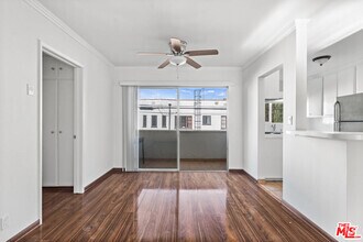 Building Photo - 1420 S Bedford St