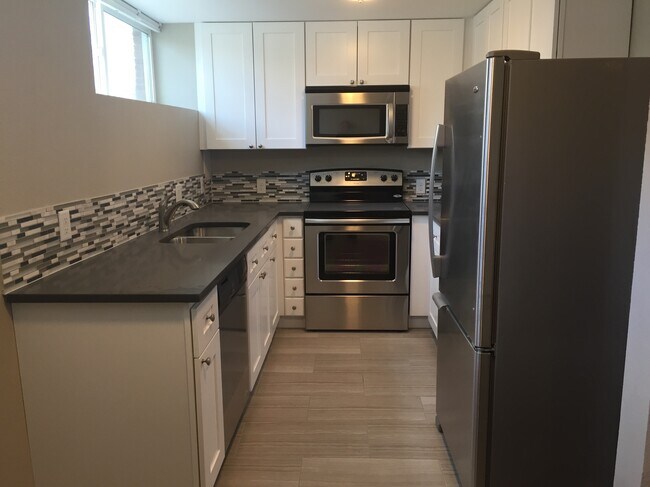 Foto del edificio - 4135 Alcott Street