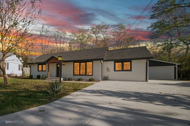 Building Photo - 66 Mionske Dr