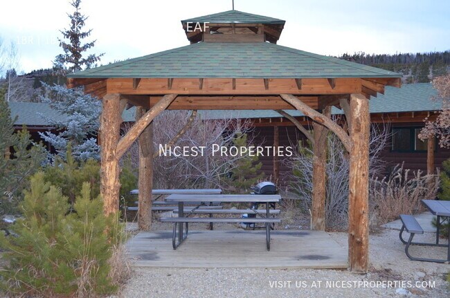 Foto del edificio - 926 Park Ave