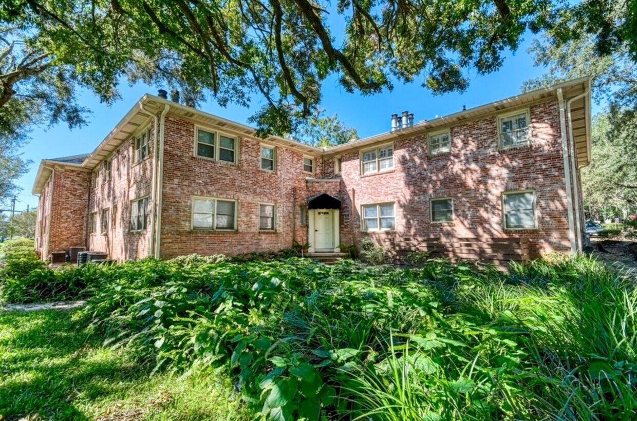 Primary Photo - 304 S Franklin Blvd