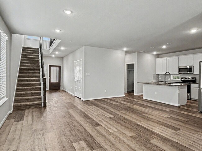Foto del edificio - Modern New Braunfels Home with Flexible Upstairs Living Spaces