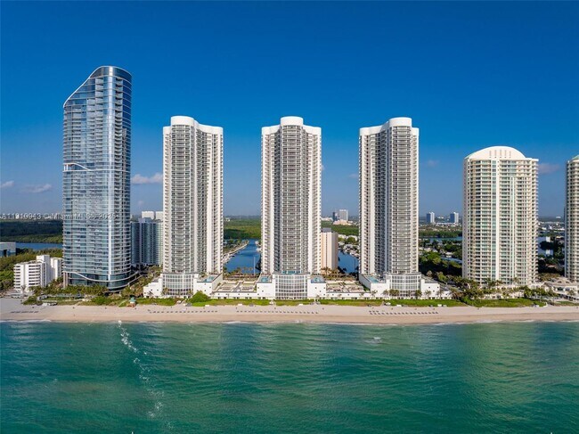 Foto del edificio - 16001 Collins Ave