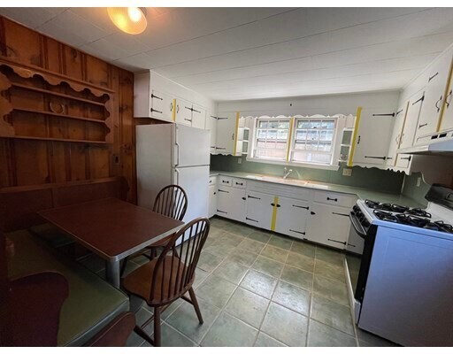 Foto del edificio - 85 Blackmore Pond Rd
