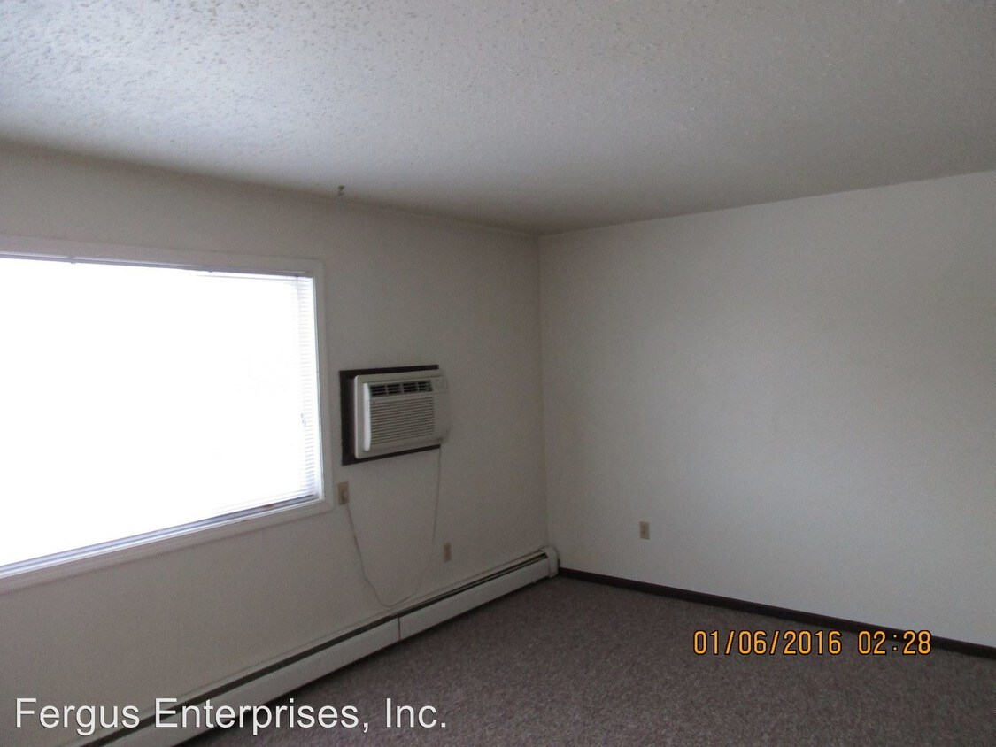 Building Photo - 1705 6th Ave E