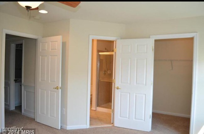 Foto del edificio - 3 br, 3 bath Townhome - 8908 Brewer Creek Pl