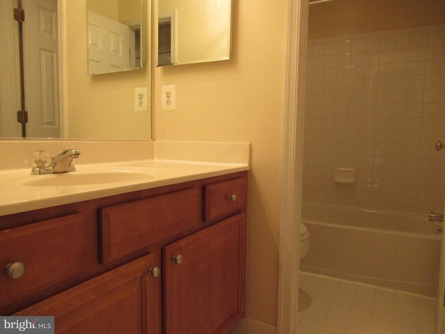 Foto del edificio - 9088 Brewer Creek Pl