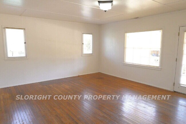 Foto del edificio - AVAILABLE NOW - Charming Old-Town SLO Home - 1 Bed / 1 Bath w/ BONUS ROOM